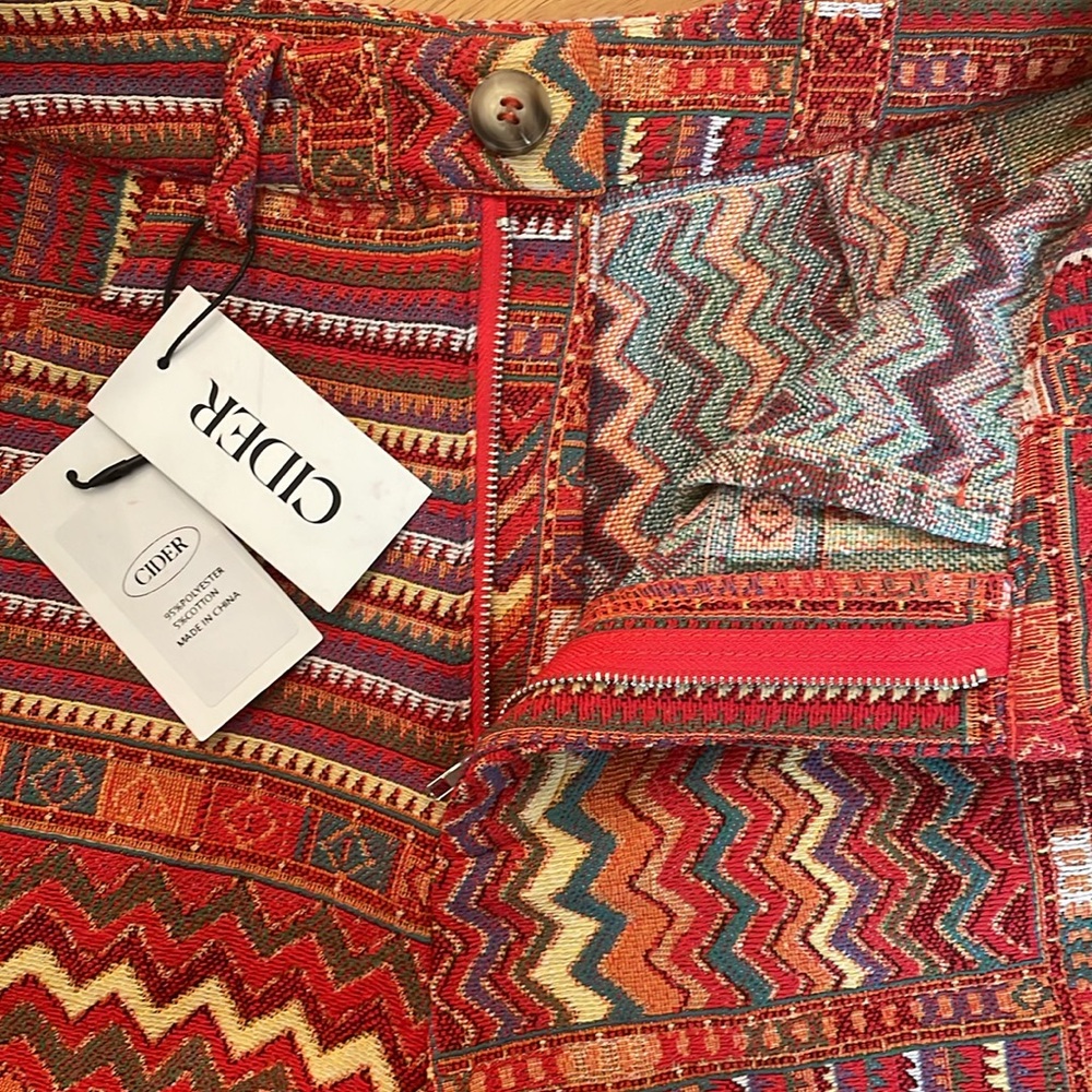 *NWT* CIDER Shorts - Picture 13 of 14
